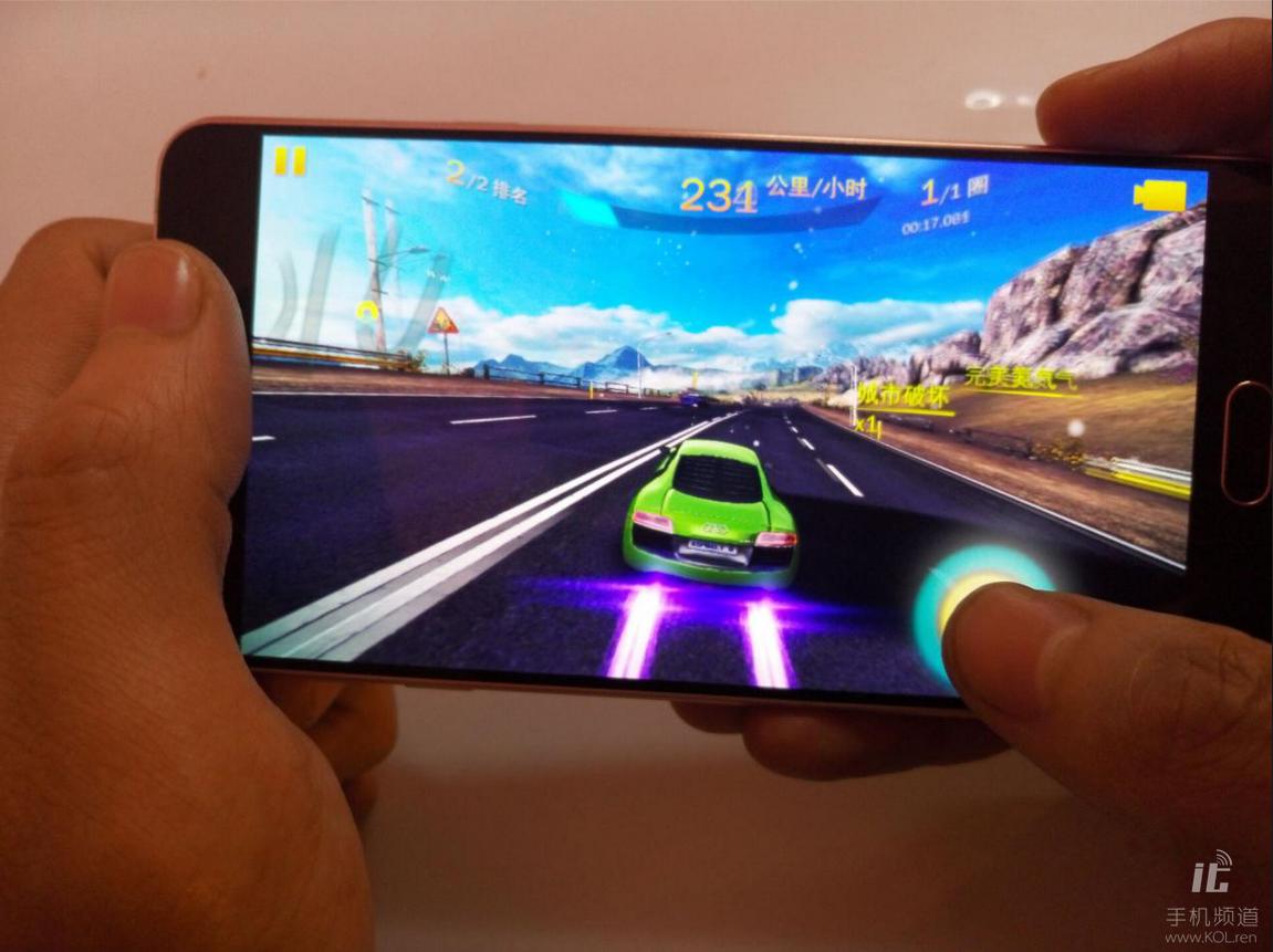 三星A70评测,三星a7手机值不值得入手