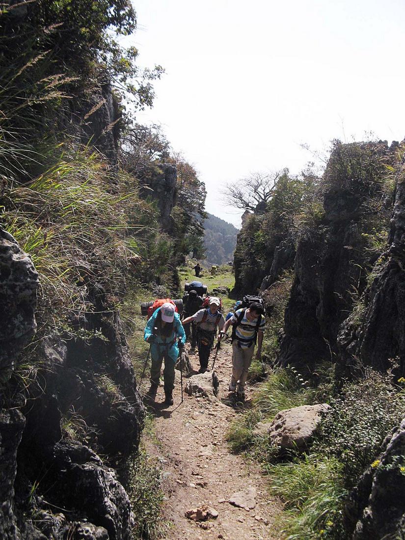 十字岭鸡冠梯环线,南太行鸡冠梯最险处