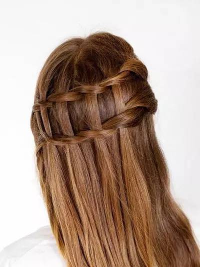 编发三股辫慢动作,编发最简单的三股