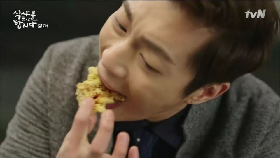 18岁落选JYP,医生认证为整容模板!演戏最好的不正经爱豆却靠吃播一炮而红?