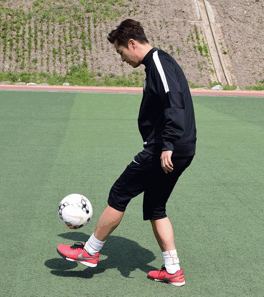 18岁落选JYP,医生认证为整容模板!演戏最好的不正经爱豆却靠吃播一炮而红?