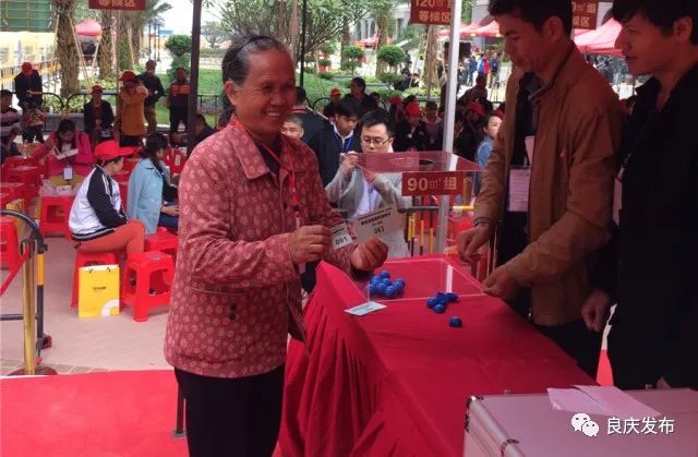 美滋滋！他们在新区、住新家、谋新发展