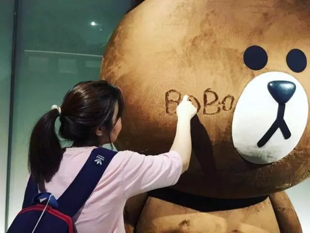 撩拨情人节｜听说时尚新娘的编辑们已经带着礼物去过节了？