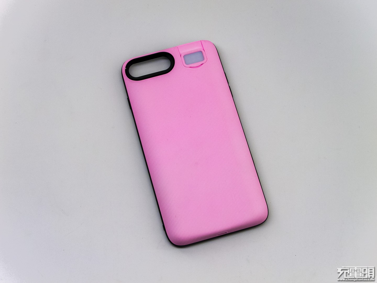 现在手机换电池麻烦,汽车换电池麻烦吗