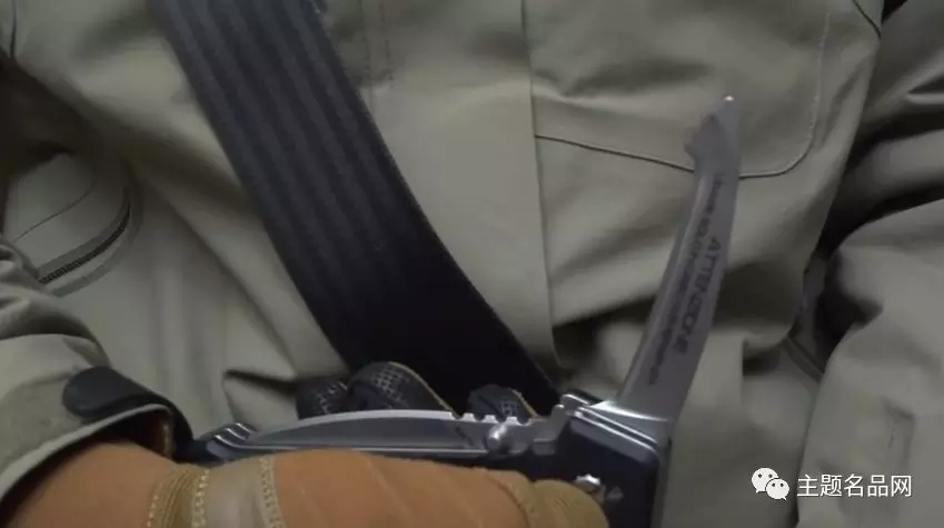 极端武力警察,极端武力多功能匕首