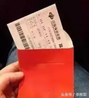 拿着年终奖环游世界，不如让自己好好美一把！