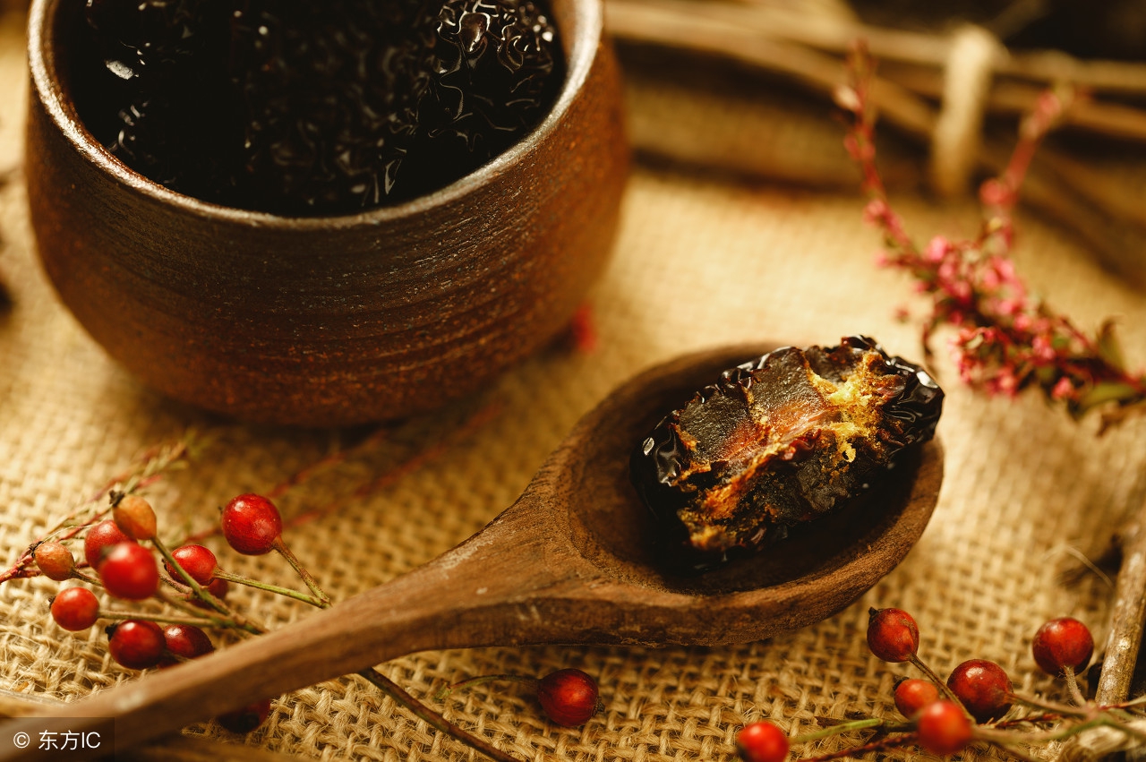 胃气上逆老打嗝的理疗方法,健康养生一招止住打嗝