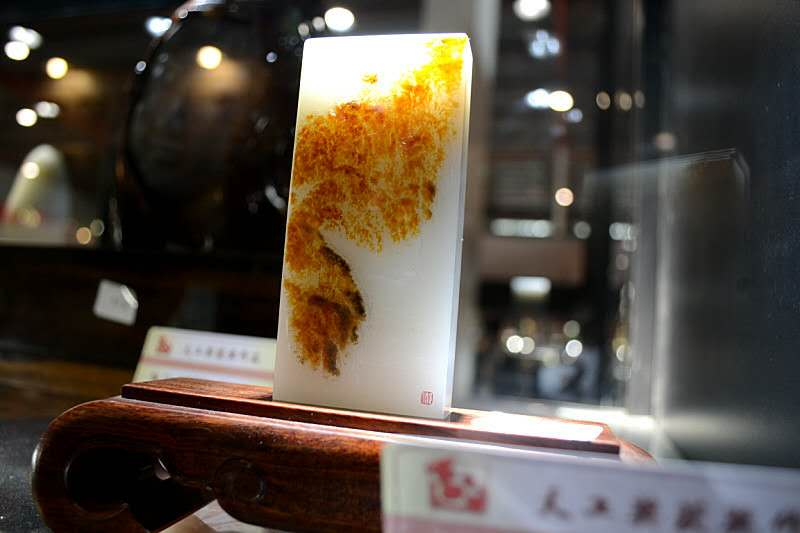 玉雕中，请别用“电脑雕刻”伤害“她们”