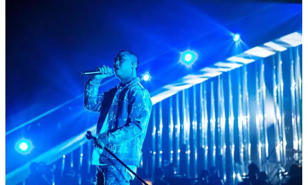 歌手洪涛落泪完整版,歌手洪涛哭了完整版