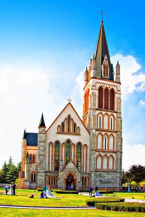 上海可以坐地铁去的古镇,上海国外风情的小镇