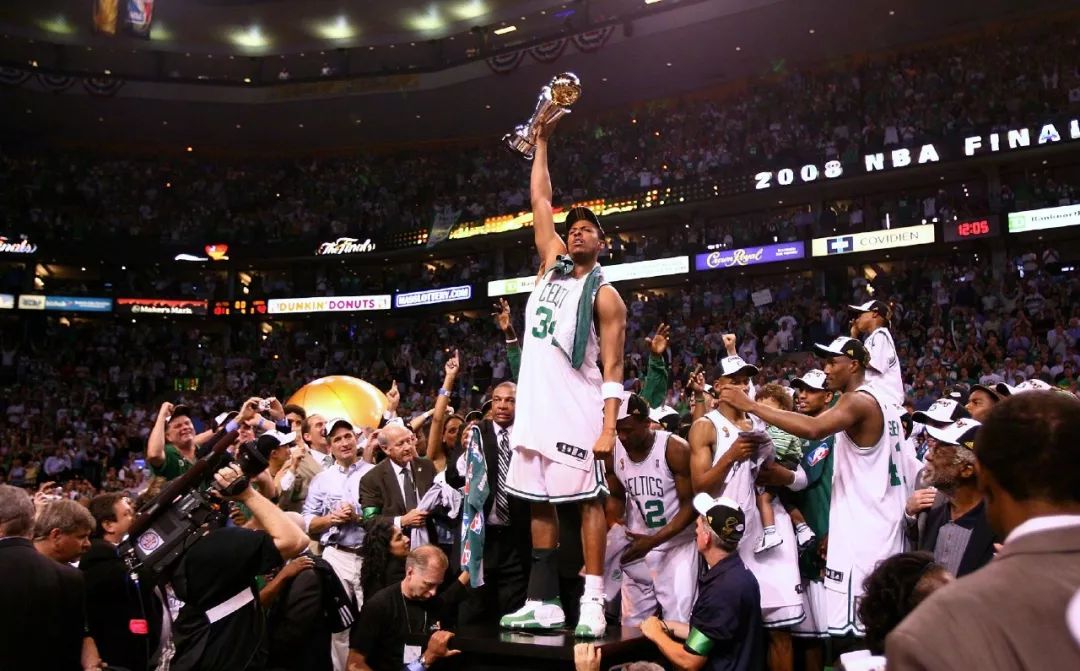 凯尔特人0号球衣不是退役了吗,凯尔特人黑球衣