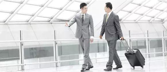 五星级酒店里面的服务设施要钱吗,五星级酒店却暗藏黄与黑