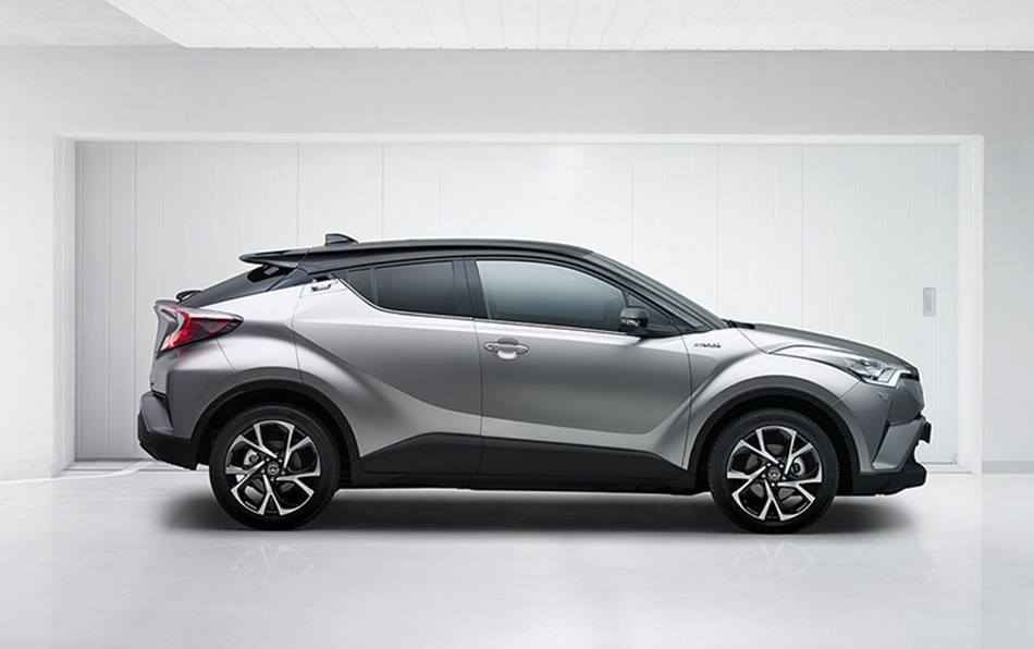 买车要注意哪些事项怎么选车,买车选新能源还是燃油车