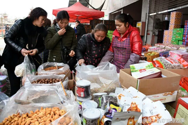 凯里街道办事处张灯结彩 (凯里年味都这么浓了)