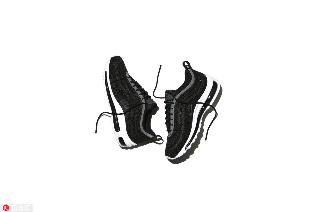 Nike新款*弹子**鞋了解一下，吴亦凡应采儿李沁都为其打CAll