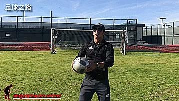 花式技巧之胸部吸球教学