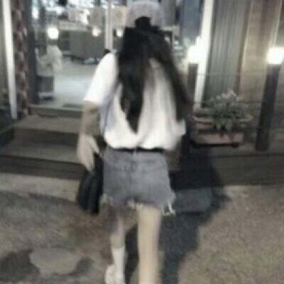 颓废黑白女生动漫头像,伤感头像孤独绝望女生黑白真人