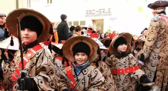 德国喜欢中国的小镇,德国小镇中国人