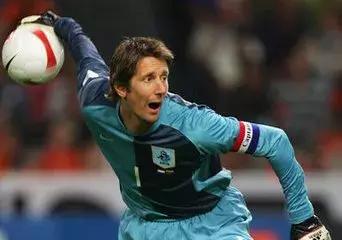 天下足球催泪文案c罗配乐,天下足球巴乔催泪文案