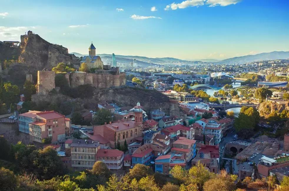 知乎高赞:有哪些适合旅行的国家,听起来高大上其实很实惠?