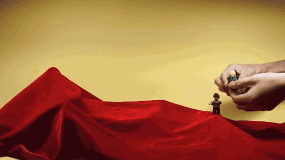 这对小夫妻竟然在家里造出了城堡、火星、九层妖塔