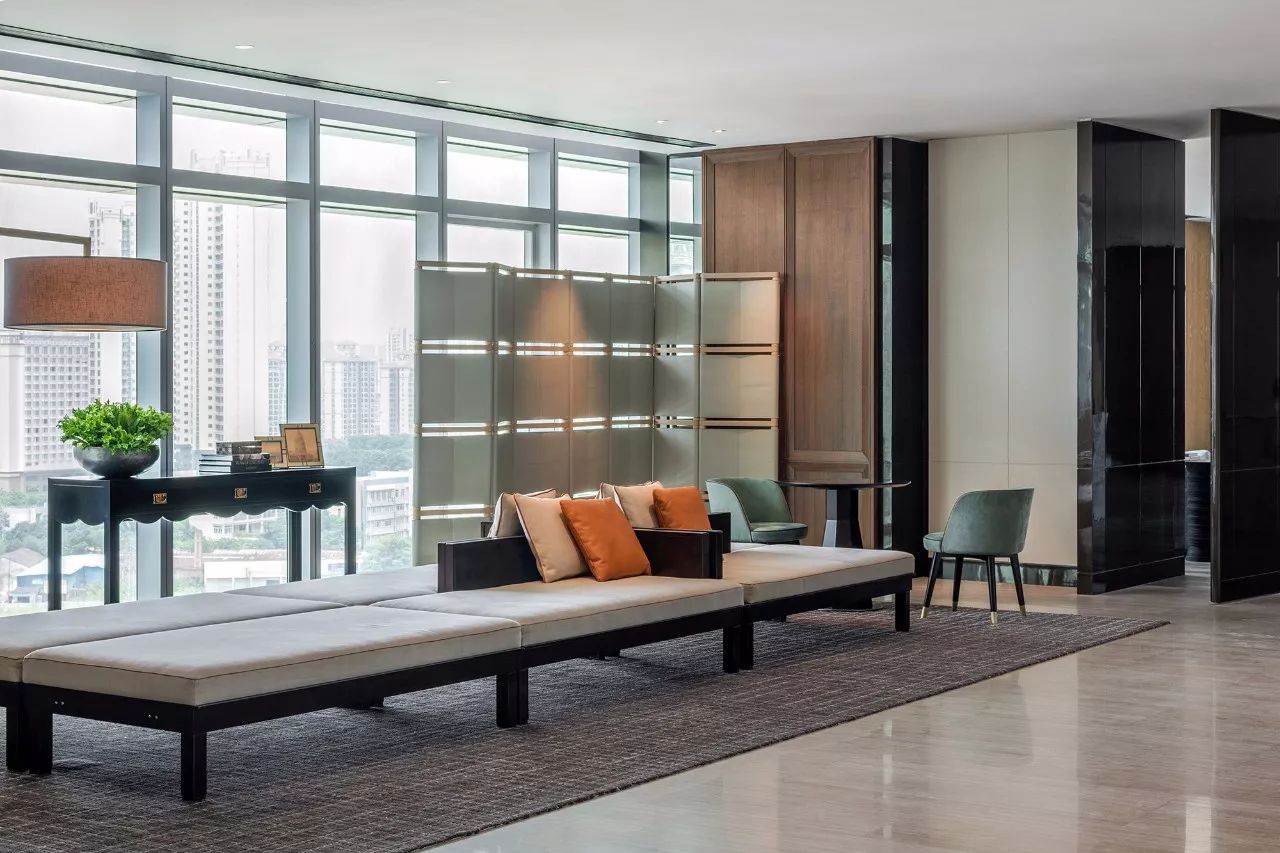 ccd香港郑中设计事务所待遇,ccd郑中设计环球中心