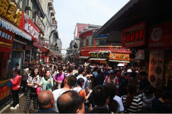 灵动的泉韵，来一场游老街感受老城风味的亲水之旅吧！