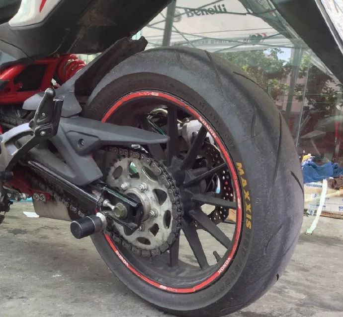 摩托车防摔装备都有什么,爱车磕碰了好心痛