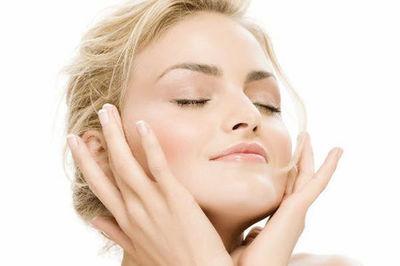 好用的bb霜不脱妆保湿,好用不油持妆一整天的bb霜