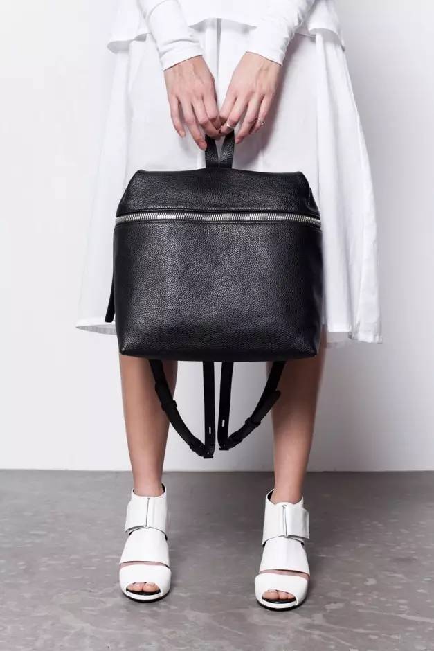 花大钱买大牌包，花小钱买心机包