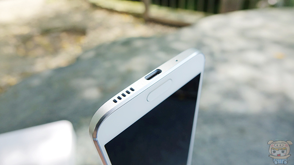 文本直送科技新闻:宏达电旗舰智慧型手机「HTC10」崭新体验,十分完美!