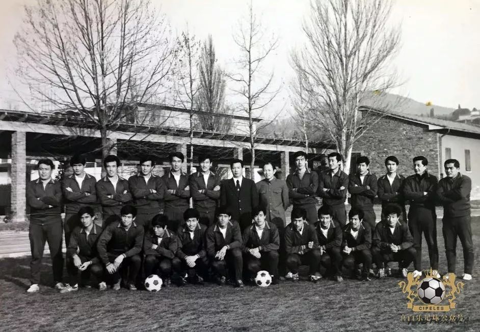 津门足球双百颂图片,津门足球双百颂签售会