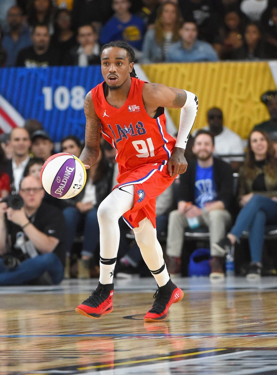 Quavo为了竞争名人赛MVP竟……盖翻了美女主播瑞秋!