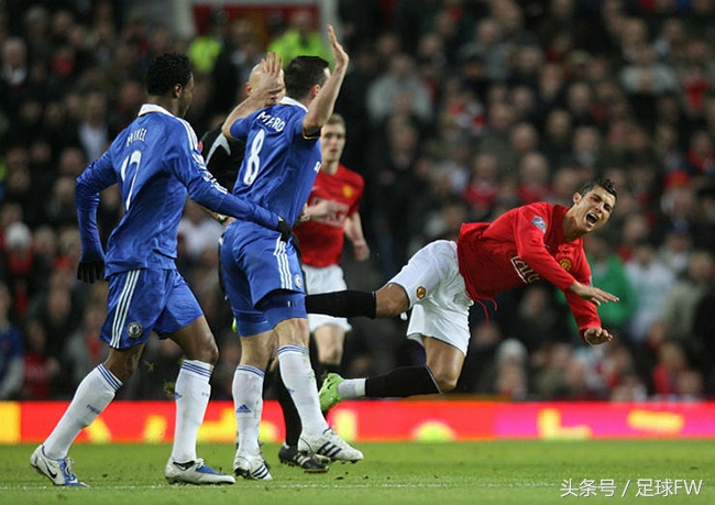 10位最伟大的足球运动员,10位最伟大篮球运动员