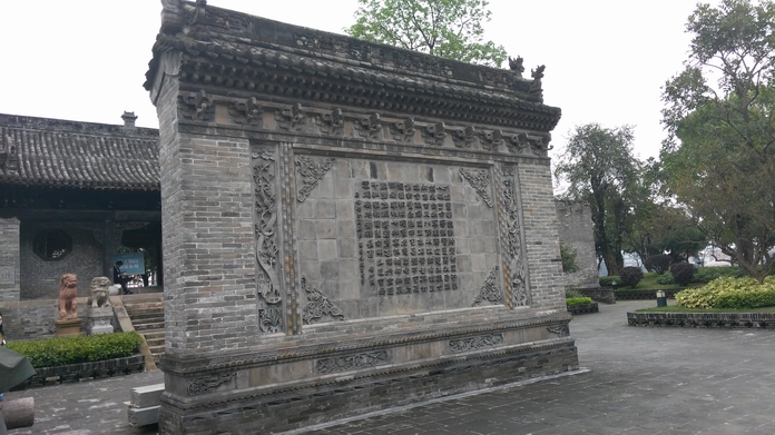 他要为广州建一座“百年风景”，却因违章建筑被强行拆除了！