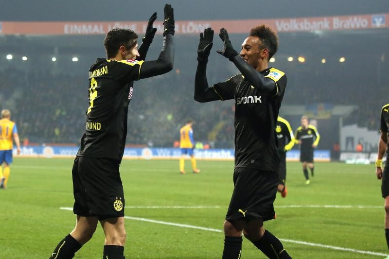 莱万多夫斯基是最好的前锋,莱万多夫斯基怎么踢球的