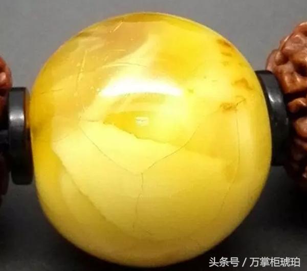 蜜蜡出现裂纹补救,蜜蜡裂纹怎么补救