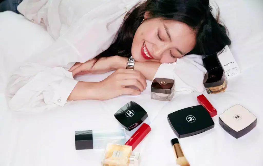 刘雯果然是穿搭高手,刘雯最新日常穿搭图片