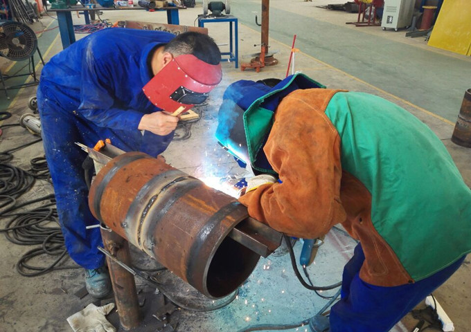 焊接镀锌管用什么焊机合适,电焊焊镀锌管多大电流