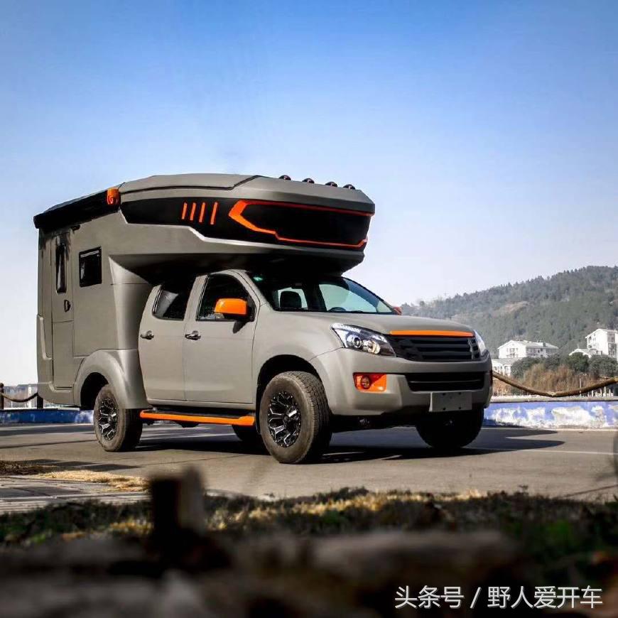 网友问有谁和他一样开房车去海南过年？看春节滞留在那的人就懂了