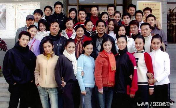 当过门童拒绝过海岩,33岁终因一剧走红,却又因一张照片形象尽毁