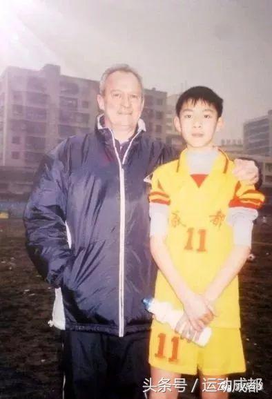 漂泊在外游子归乡,31岁前国门重登中超赛场