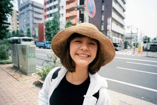 女星傻笑谁最萌?赵丽颖治愈陈乔恩少女,林依晨像袁湘琴附体!