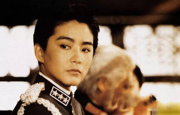 1000张网红脸，也比不上香港的盛世美颜！