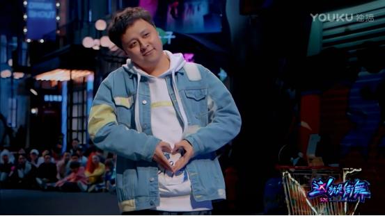 有黄子韬这样的队长，队员做梦都会笑醒，实在是太中二了