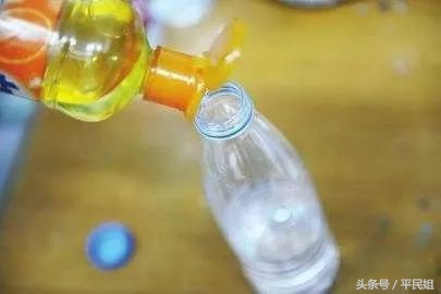 草莓蓟马蚜虫红蜘蛛危害图片,草莓蚜虫怎么治最简单的方法