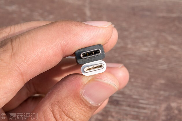 在3.5mm纷纷阵亡的当下，一款靠谱的Type-C转3.5mm或许是唯一稻草