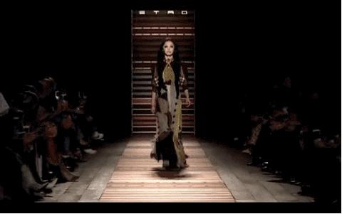 刘雯和热巴视频,刘雯热巴