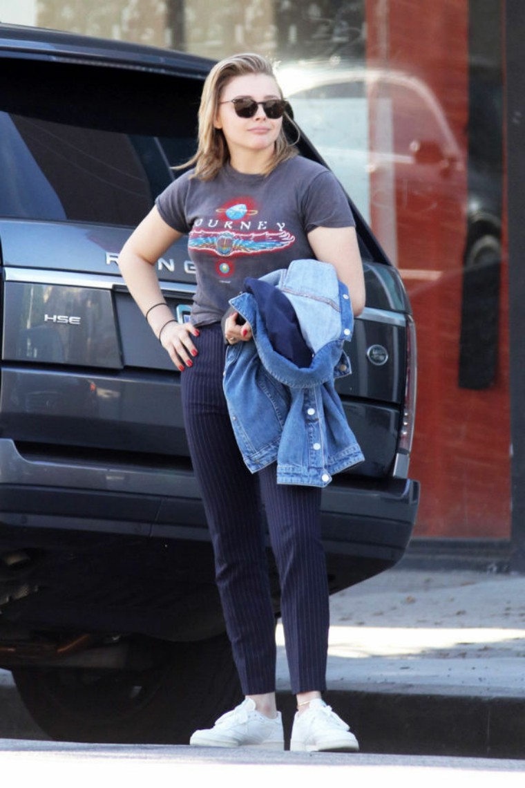 小白鞋老爹潮鞋怎么搭配,老爹鞋和小白鞋哪个更好搭配