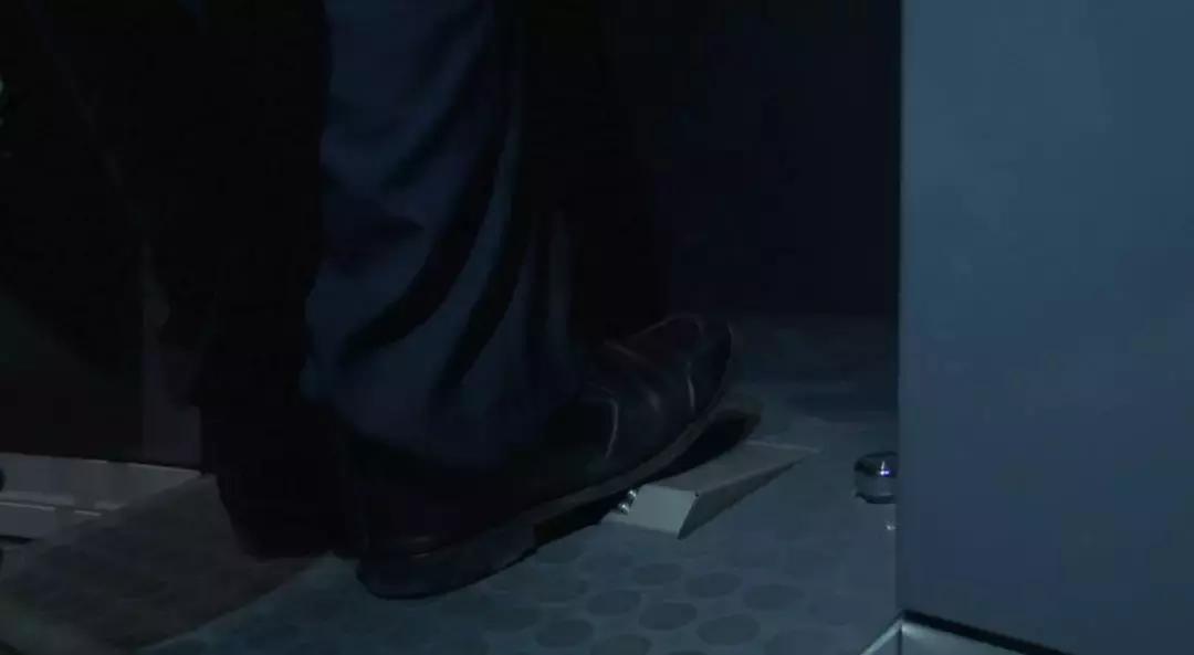 你猜开高铁的第一步是啥,开高铁第一视角讲解